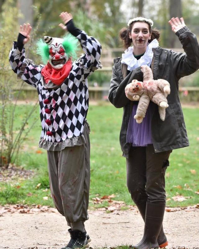 👻 Avis aux petits monstres : cette année, votre déguisement pourrait bien vous ouvrir les portes du zoo… 🎃Les 31 octobre et 1er novembre, les enfants déguisés profitent de l’entrée gratuite au Zoo du Bois d’Attilly ! 🐾Et parce qu’Halloween ne serait pas vraiment Halloween sans quelques gourmandises, des bonbons seront également offerts aux enfants déguisés. 🍬👻Sorcières, vampires, fantômes et autres créatures en tout genre… préparez vos plus beaux costumes, on vous attend nombreux pour fêter Halloween avec nous ! 🦁🦒🐒Alors, quel déguisement avez-vous prévu cette année ? 👀🎃